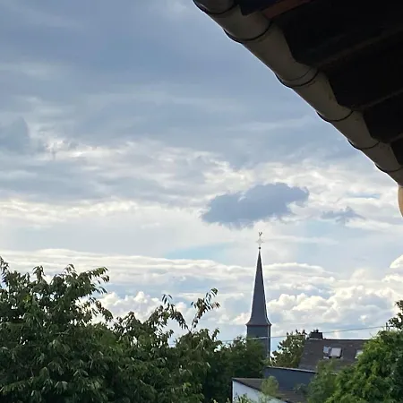 Himmel Un ääd Im Lützinger Süden - Brohltal Rhein Eifel Ahr Ortsteil Ruhige Randlage Apartment