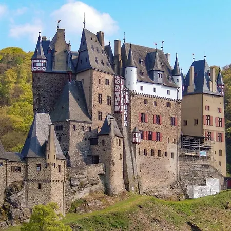 Apartment Himmel Un ääd Im Lützinger Süden - Brohltal Rhein Eifel Ahr Ortsteil Ruhige Randlage *